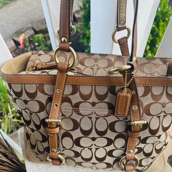Coach Brown Signature Canvas And Leather Shoulder Bag - Picture 6 of 15